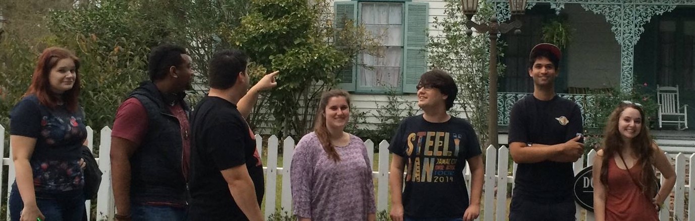 SSH members visit the "Haunted Mansion" in Baton Rouge